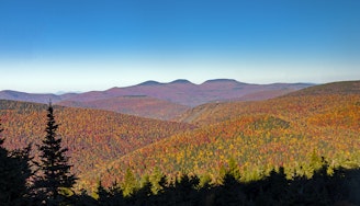 Blackhead_Range_from_Buck_Ridge_Lookout_in_autumn.jpg